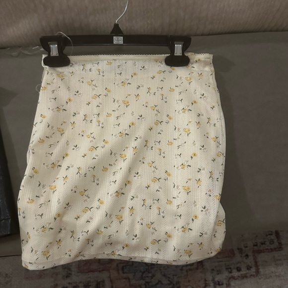 Tiger Mist Yellow and Flower Skirt / XS - Picture 1 of 3